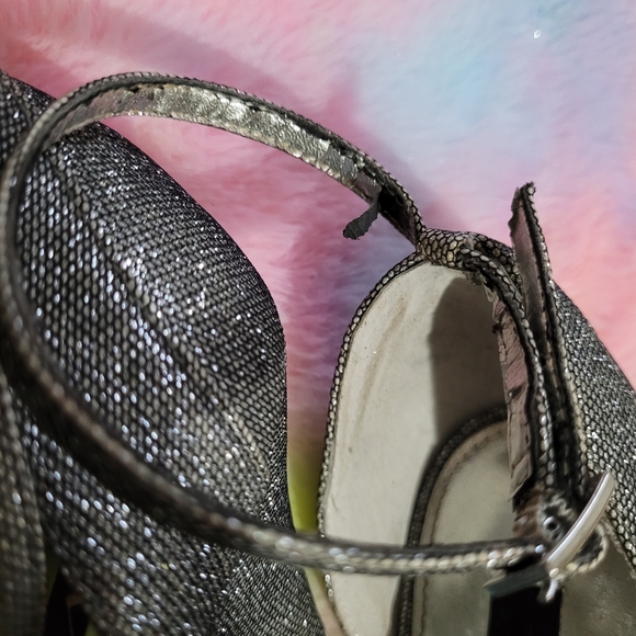 Nina sparkly bow heels - Picture 13 of 14